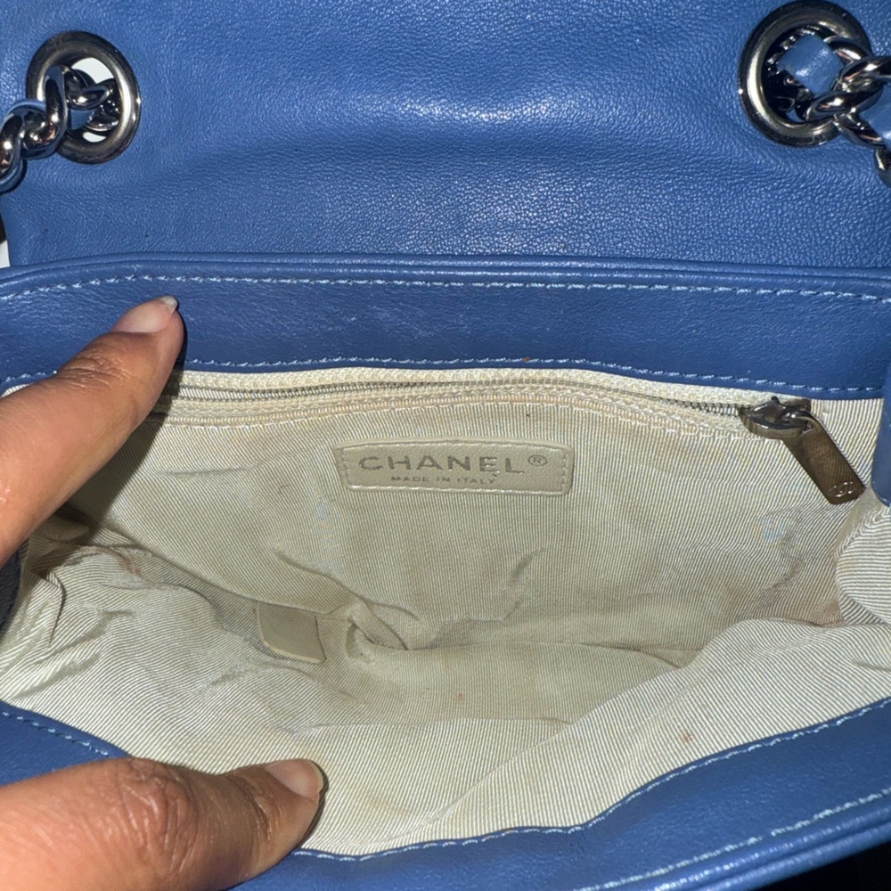 CHANEL Blue Quilted Lambskin Crossbody Bag with Silver-Tone Chain - Picture 3 of 6